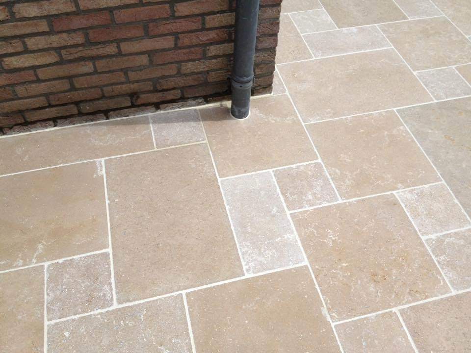 photo d'un chantier en carrelage rémi cpm rénovation 